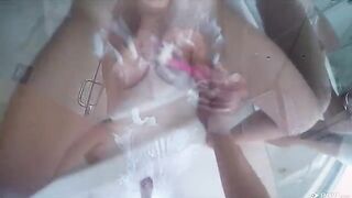 Karter Foxx blew me in the shower with her natural tits