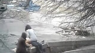 The photographer caught a girl for sex on the city streets - 18+