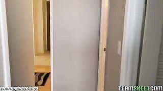 Student fucks a girl in the hostel, a steamy encounter