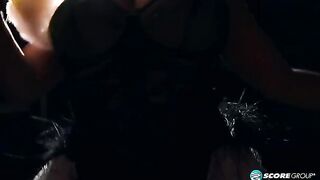 Burlesque porn with big tits featuring Liza Biggs