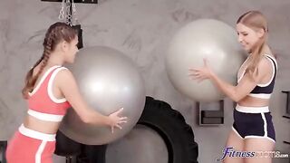 Sweet pussy licking is an amazing lesbian sex