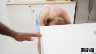 A delicious treat that will please every man who likes big cock