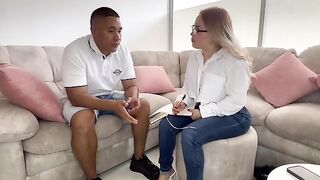 The psychologist charged her patient for the consultation through a unique method