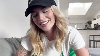 A hot barista is getting fucked right at her workplace