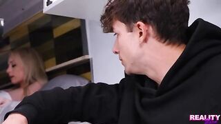 A brother fucked his sister in the car, it was very sweet