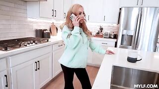 The bimbo is having a good day and she will tell you why