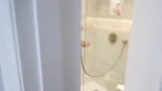 The cutie is ready to do a stunning blowjob. Watch and enjoy!