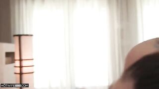 One second before orgasm - a girl finishes on the dot, right on time