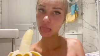 Monika Fox got her asshole stuffed with banana