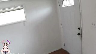 A desperate squatter offered her cunt to the homeowner