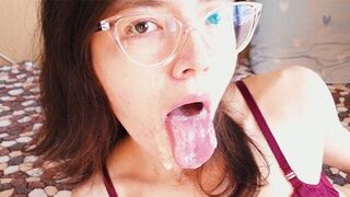 The girl received a lot of sperm after the intense encounter