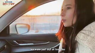 A hot girl knows how to keep warm on the road with a stranger