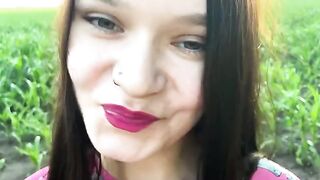 A sexual girl arranged a meeting with her stepbrother in the cornfield