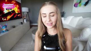 Babe fucks with her boyfriend with intense passion and pleasure
