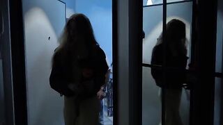 A girl has sex with her new boyfriend, she doesn’t mind getting fucked hard