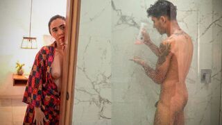 Dream of sex in the shower with a curvy Latina MILF