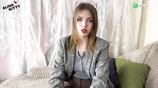 A cute 18-year-old girl got a cumshot on her face