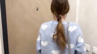 The man came on the face of his wife's friend in the gym
