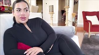 The stepmom with an amazing body makes her stepson a stunning blowjob