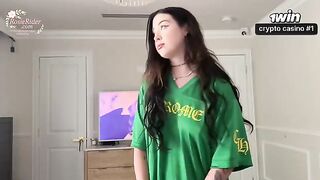 Babe fucked in doggy style and came on her tattoo