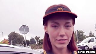 The worker made a mess on the ass of the cute girl