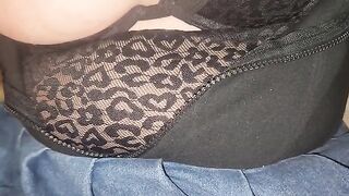A blonde beauty bounces on a guy’s dick, racing with lust