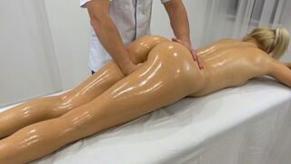 The masseur lost his professional status and gave herself to passion