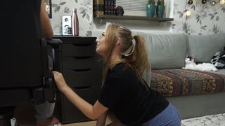 The little girl is tired and wants to be fucked