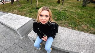 A chance meeting with a girl on the street turned intimate
