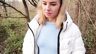 Petite teen Ava Monn risked outdoor blowjob and got away with it